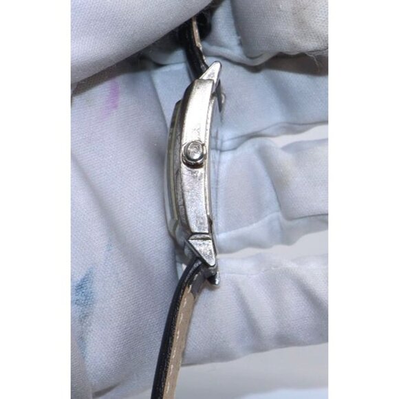 Vintage Tommy Bahama Square Stainless Steel Watch Silver Resistant 165 Ft Swiss - Picture 4 of 4